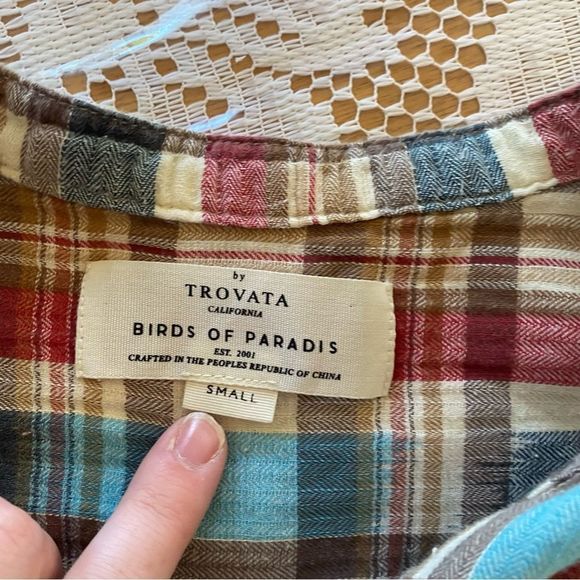 Trovata Birds of Paradis • Colour Plaid Hidden Placket Henley Blouse - Picture 12 of 12